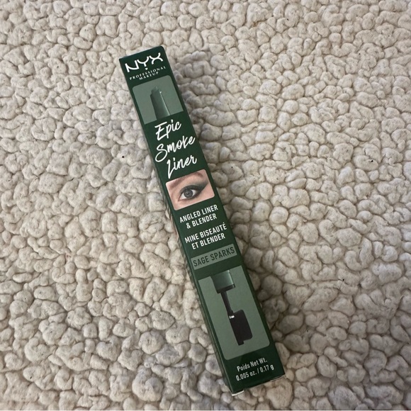 NYX Epic Smoke Liner in Sage Sparks - Picture 2 of 3